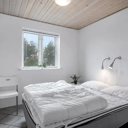 Tydkil - 300m To The Fjord By Interhome *